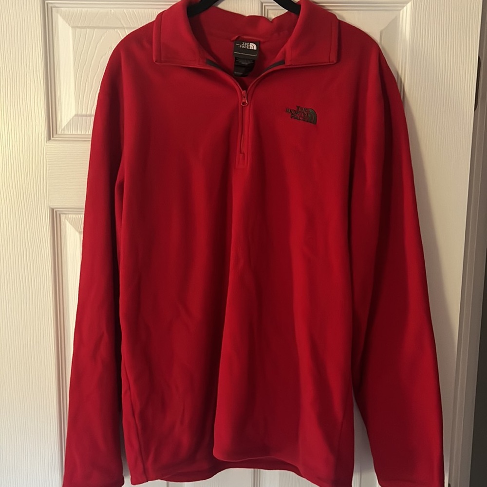 The North Face Men's Red Fleece Quarter Zip Pullover